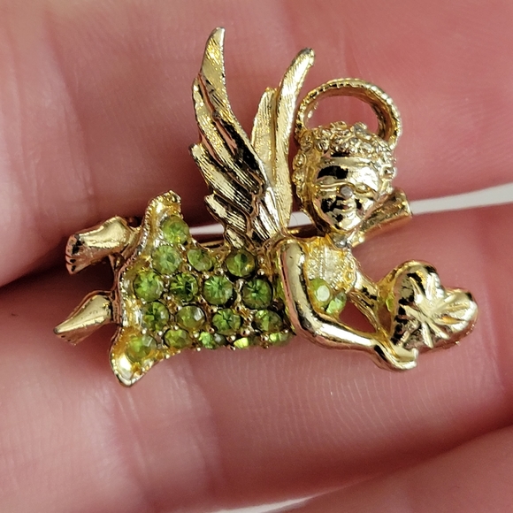 Vintage angel pin with green crystals gold tone metal cherub brooch halo - Picture 4 of 5